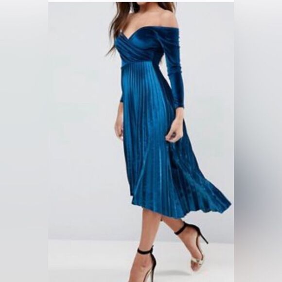 EUC- ASOS- 12. Off Shoulder Velvet Dress - Picture 8 of 8